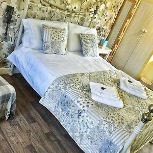 Double Room Mountain View